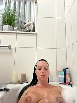 Viola Beck online show from October 19, 6:52 pm