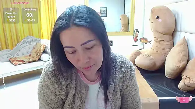 gaby trent online show from February 15, 3:17 pm