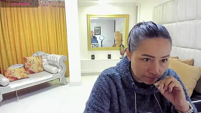 gaby trent online show from March 6, 1:03 pm