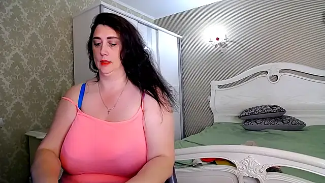 Snapshot of Evelyn_Shy chatting on July 28, 2:13 pm Evelyn Shy online show from July 28, 2:13 pm