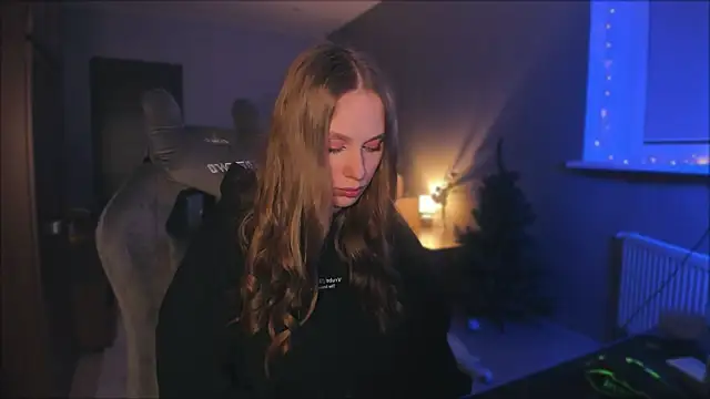 Rachel Ro online show from December 16, 1:21 am