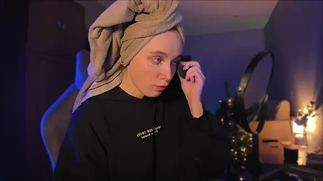 Rachel Ro online show from December 29, 2:31 pm