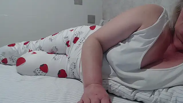 Miss Night21 online show from February 26, 5:39 pm