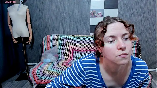 pa1e pr1ncess online show from October 6, 7:17 am