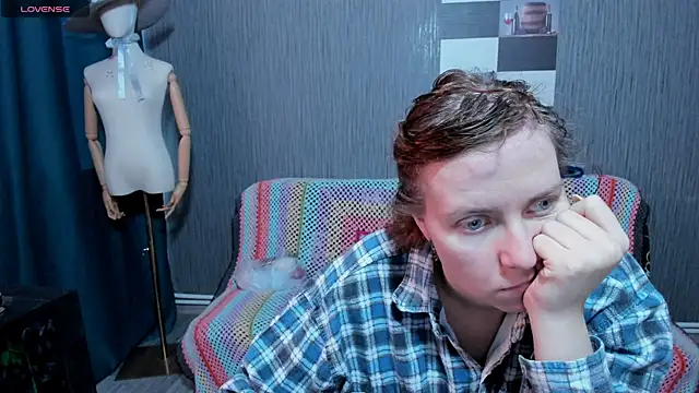 pa1e pr1ncess online show from October 18, 7:42 am