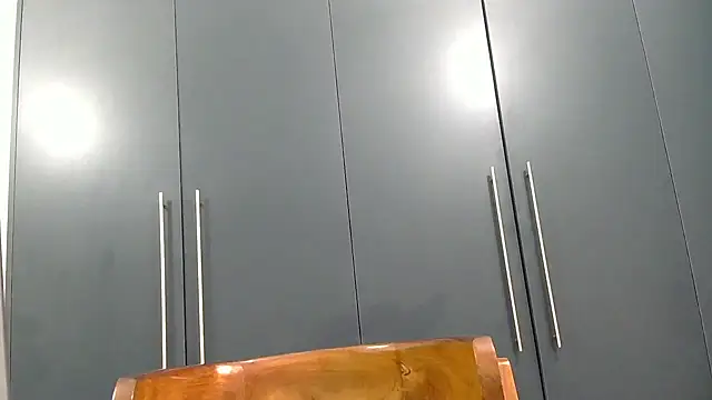 katt008 online show from October 9, 3:26 am