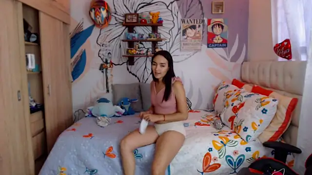 LinzyBaner online show from March 19, 9:30 pm