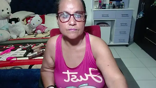 pervert mommy  online show from November 21, 10:52 pm