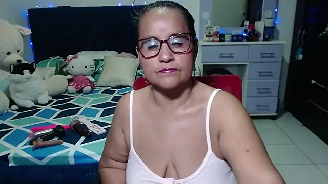 pervert mommy  online show from December 19, 9:49 am