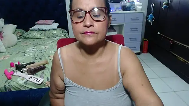 pervert mommy  online show from February 17, 11:50 am