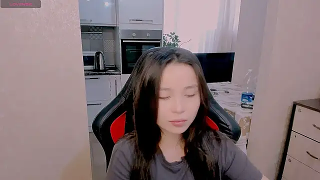 AyaMoon online show from December 4, 4:55 am