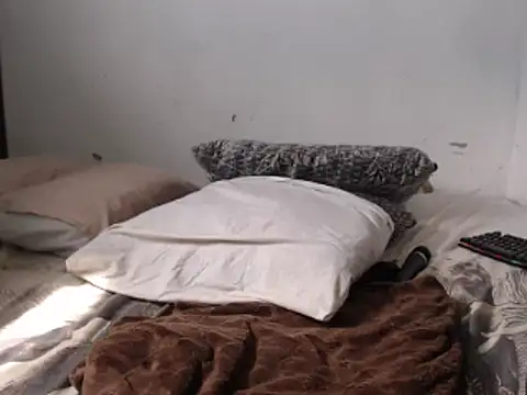 XHotJuicyBootyXX online show from December 15, 1:00 pm