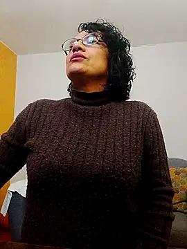 scarlet wet online show from July 14, 9:42 pm