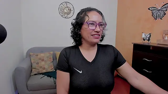 scarlet wet online show from July 15, 10:48 pm