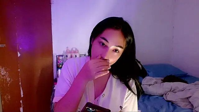 SweetLilly 18 online show from September 26, 2:32 pm