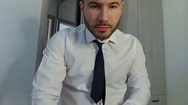 Snapshot of Justynn1 chatting on February 26, 6:04 am Justynn1 online show from February 26, 6:04 am