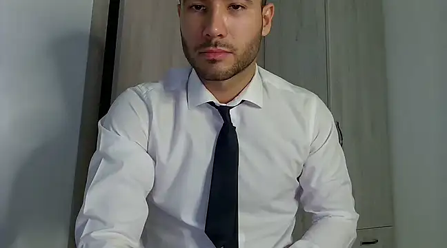 Snapshot of Justynn1 chatting on February 28, 5:26 am Justynn1 online show from February 28, 5:26 am