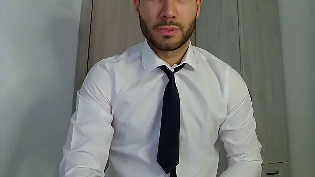 Snapshot of Justynn1 chatting on March 17, 6:51 am Justynn1 online show from March 17, 6:51 am