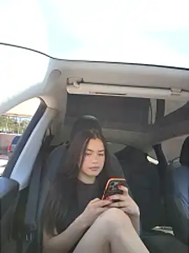 SophiaXJohn online show from May 29, 4:05 pm