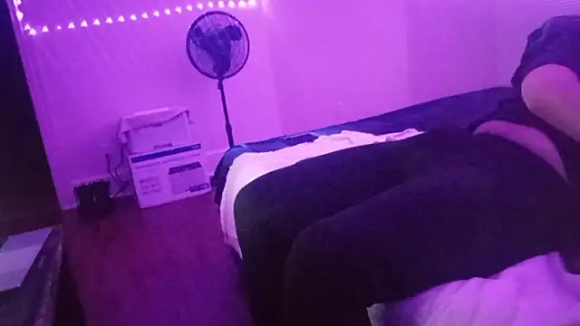 Snapshot of Kitrider chatting on March 17, 3:22 am Kitrider online show from March 17, 3:22 am