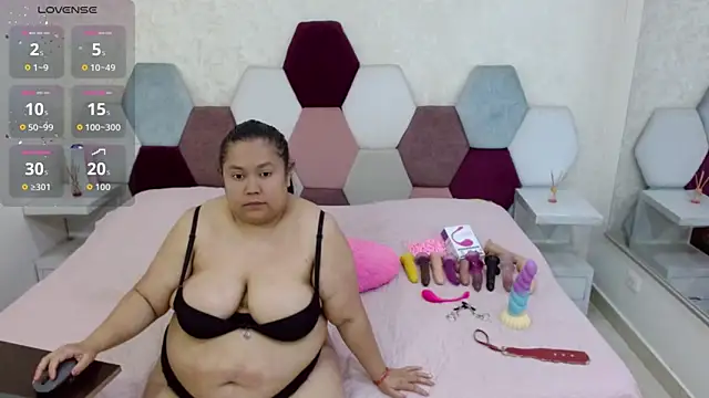 Snapshot of angel_blue chatting on November 26, 3:13 pm angel blue online show from November 26, 3:13 pm