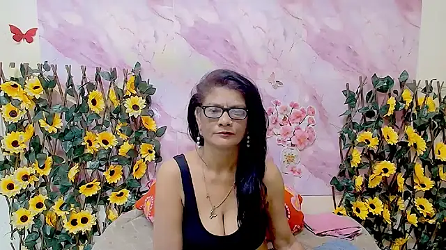 IndianAllure online show from January 6, 5:33 am