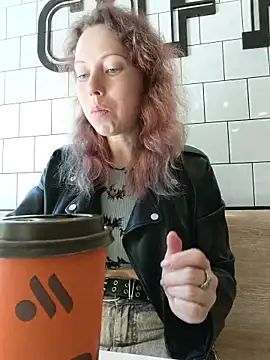 Frost foxy online show from May 31, 2:42 am