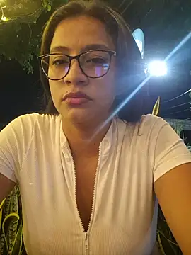 Snapshot of DAELAA chatting on December 13, 11:50 pm DAELAA online show from December 13, 11:50 pm