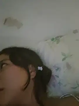 Snapshot of DAELAA chatting on March 21, 11:23 pm DAELAA online show from March 21, 11:23 pm