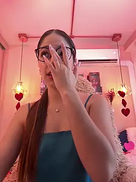 Zoe Bae online show from February 19, 12:25 am