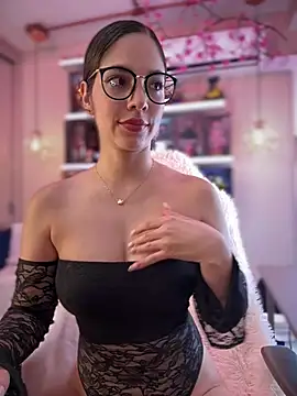 Zoe Bae online show from May 12, 3:03 am