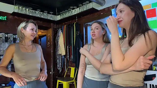 Snapshot of dirtypub chatting on October 4, 6:06 pm dirtypub online show from October 4, 6:06 pm