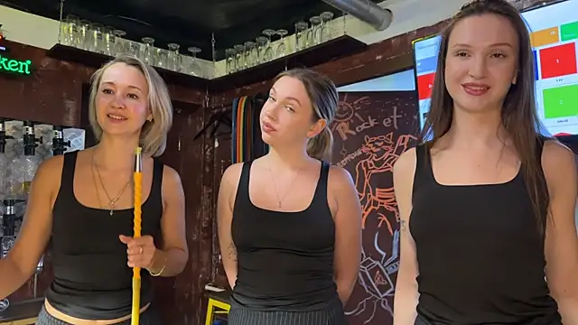 Snapshot of dirtypub chatting on October 12, 12:59 pm dirtypub online show from October 12, 12:59 pm