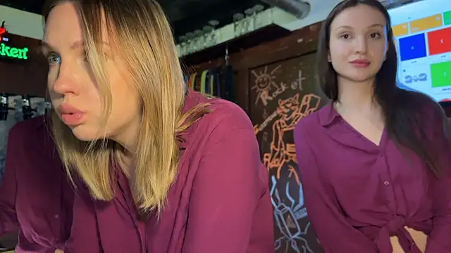 Snapshot of dirtypub chatting on November 13, 4:06 pm dirtypub online show from November 13, 4:06 pm