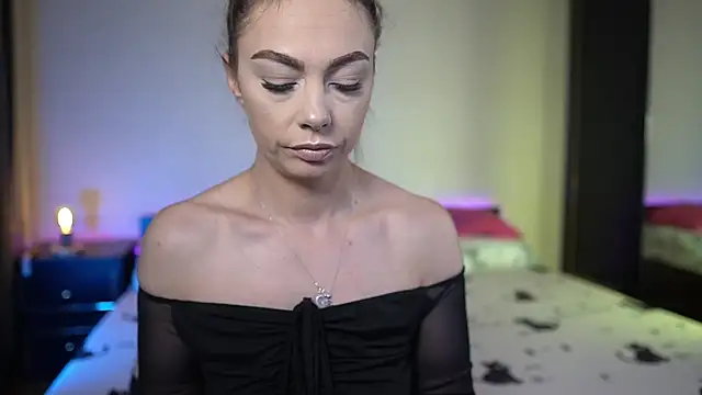 TiffanyPierce online show from July 16, 8:15 pm