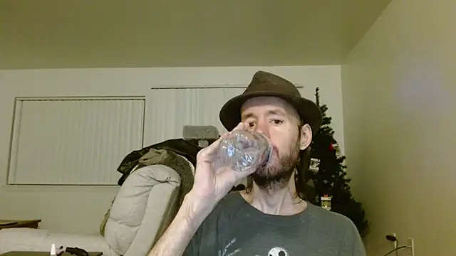 Darking Yoh online show from December 2, 12:30 am