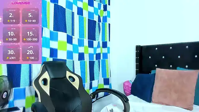 ebonnylatinx online show from May 15, 1:34 am