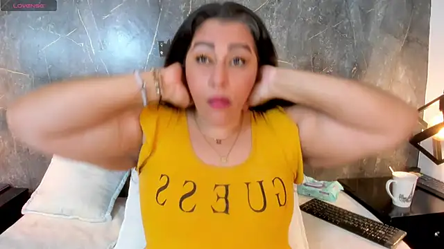 SexxyPamela online show from July 27, 7:32 pm
