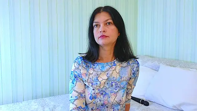  Lily  online show from October 6, 8:56 am