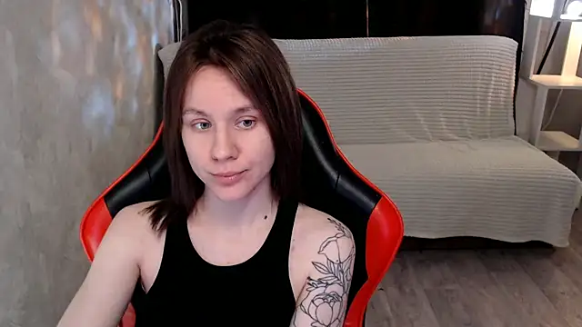 Snapshot of Mila_Jon chatting on December 5, 3:48 am Mila Jon online show from December 5, 3:48 am