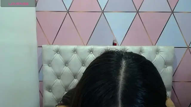 juliana diaz online show from January 16, 5:23 pm