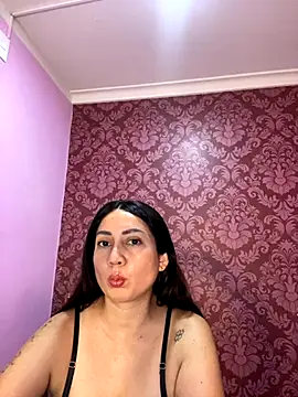 juliana diaz online show from November 4, 11:31 am