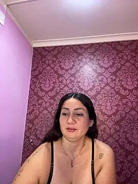 juliana diaz online show from December 17, 11:27 am