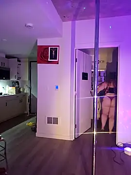 Snapshot of NikiFm chatting on December 16, 7:41 pm NikiFm online show from December 16, 7:41 pm