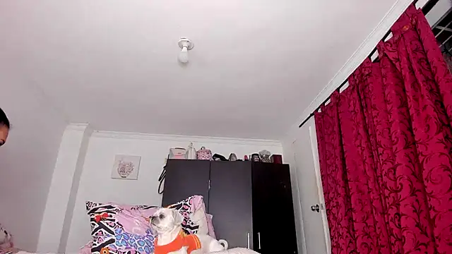 AlondraDiossa03 online show from January 4, 11:59 pm