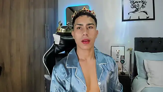 Snapshot of AlanNaughty chatting on February 27, 8:47 am AlanNaughty online show from February 27, 8:47 am