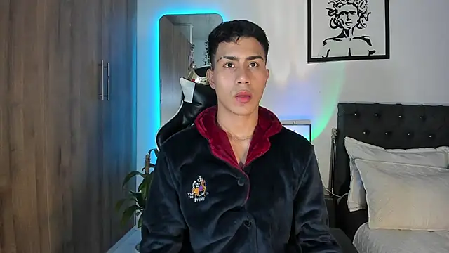 Snapshot of AlanNaughty chatting on March 20, 4:17 am AlanNaughty online show from March 20, 4:17 am