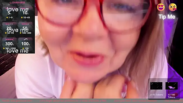 Shannonshine online show from October 31, 1:34 pm