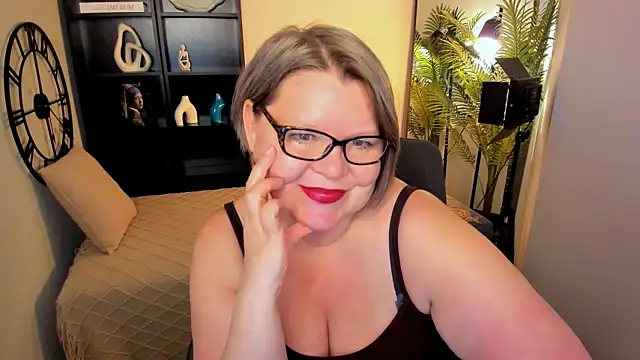 Shannonshine online show from June 18, 1:37 pm