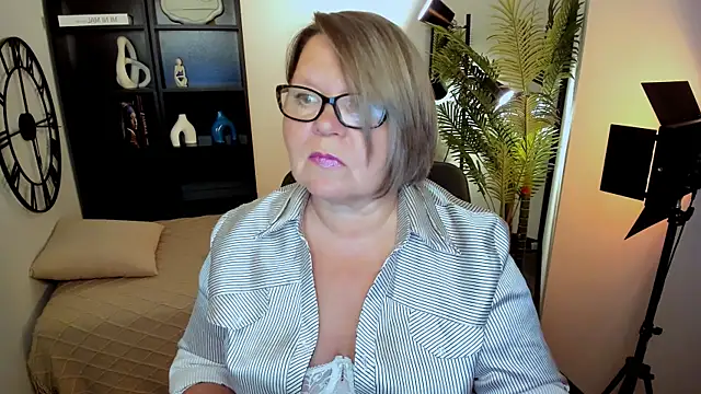 Shannonshine online show from July 17, 1:18 pm